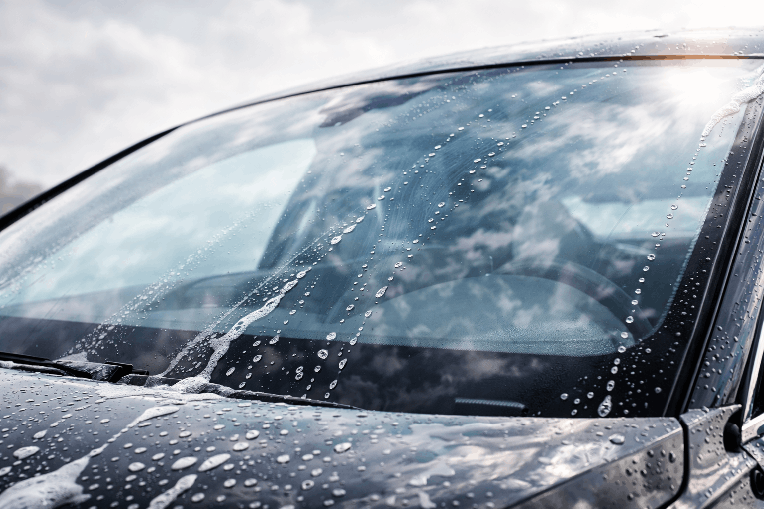 Ratgeber Autoscheiben streifenfrei reinigen